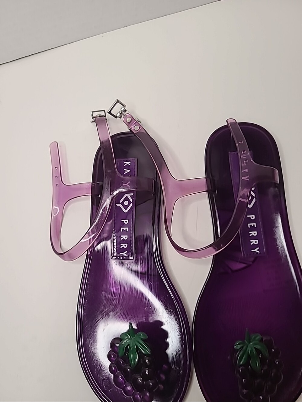 Katy Perry Collections Purple Jelly Sandals with Grape Accent Size 5